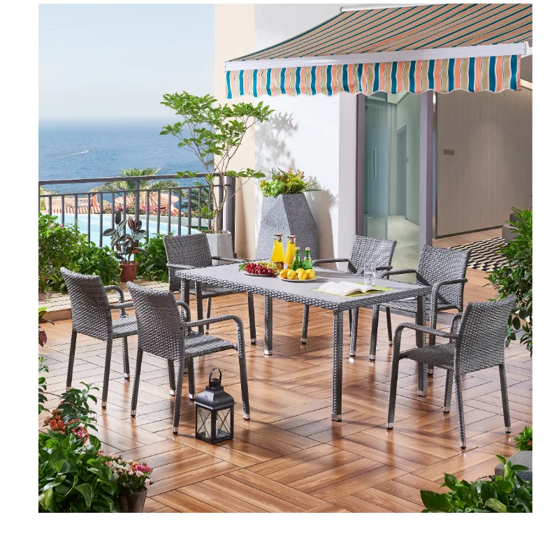 Outdoor dining chairs and table set for restaurants and wholesale buyers